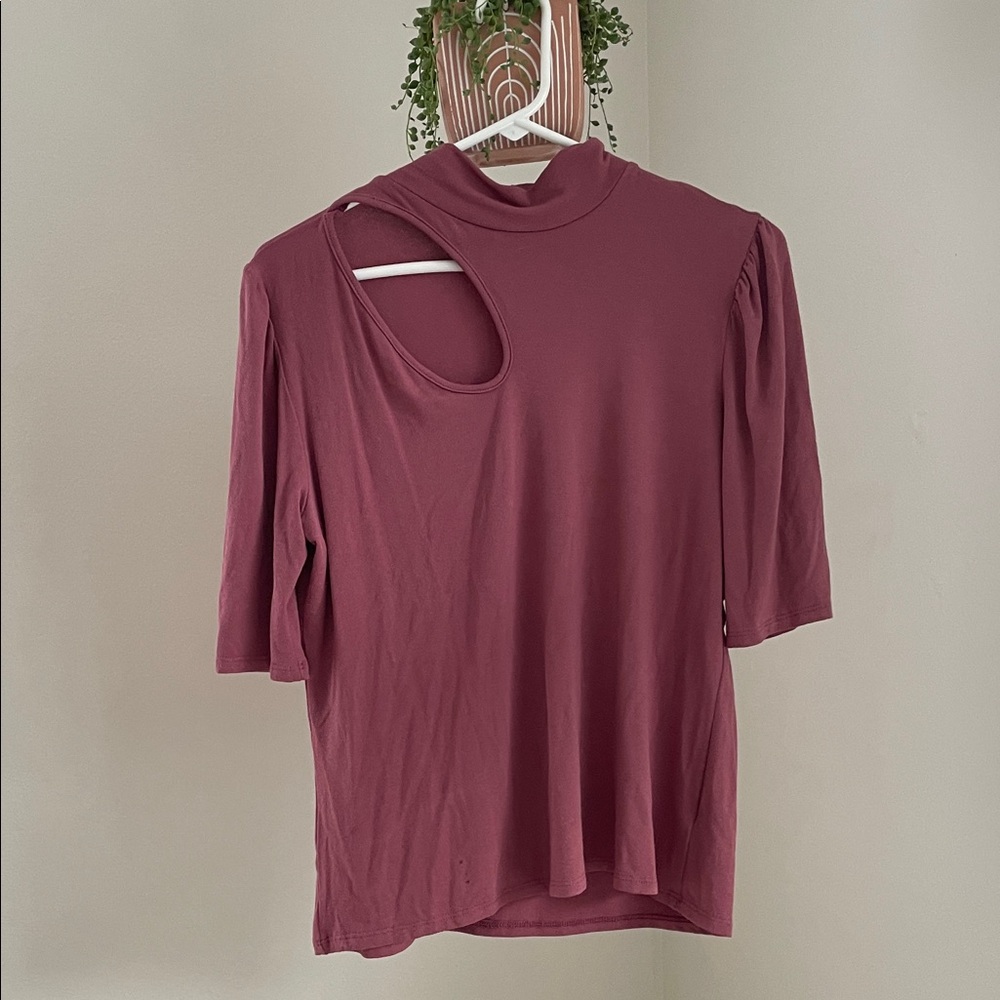 Kim & Cami Berry Short Sleeve Top